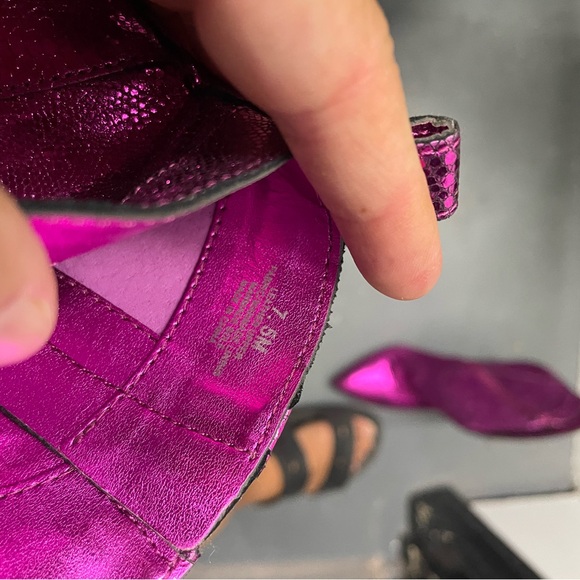 Ezlee magenta Booties - Picture 5 of 14